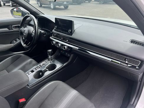 Used 2022 Honda Civic Sport image 17