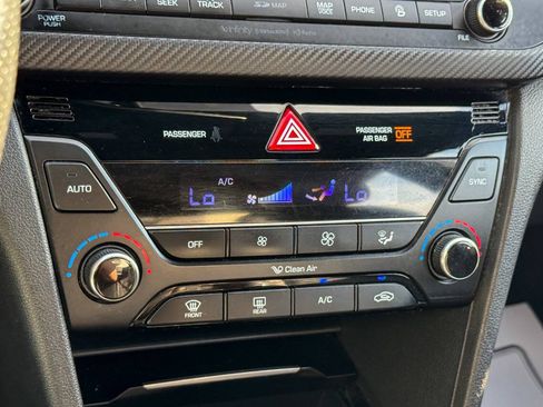 Used 2018 Hyundai Elantra Sport w/ Sport Premium Package 03 FWD image 31
