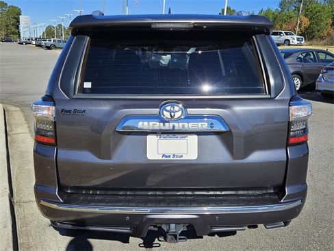 Used 2022 Toyota 4Runner Limited image 10
