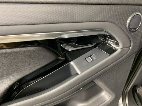 Used 2023 Land Rover Range Rover Evoque S image 30