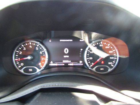 Used 2016 Jeep Renegade Limited AWD/4WD image 12