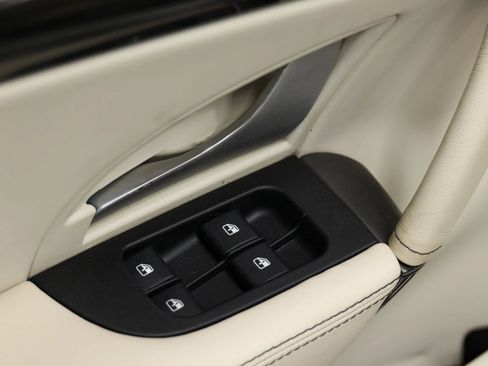 Used 2018 Maserati GranTurismo Sport image 10