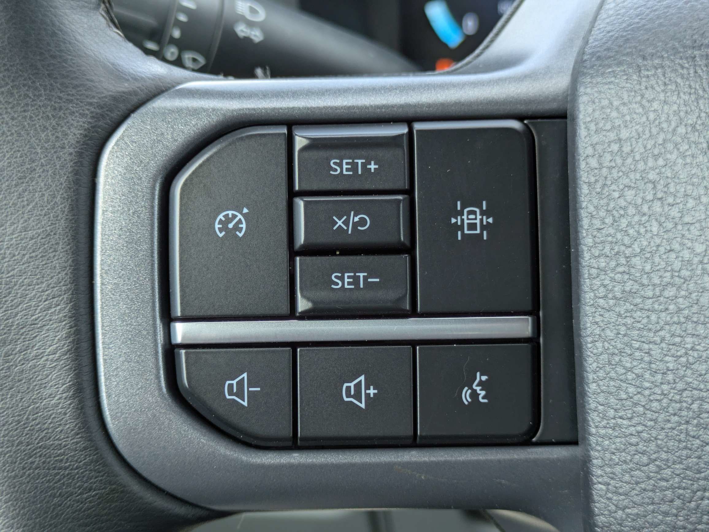 Used 2025 Ford F150 XLT w/ Equipment Group 301A Standard RWD image 14