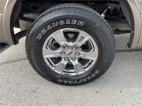 Used 2016 Ford F150 Lariat image 8