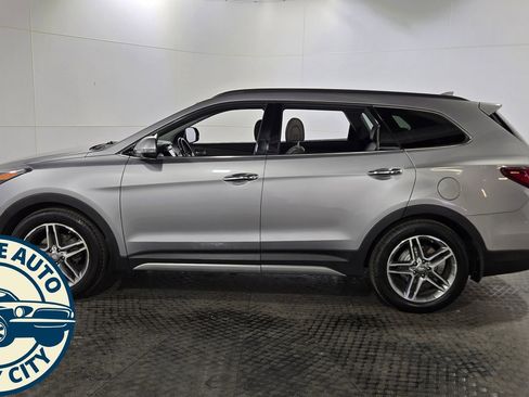 Used 2019 Hyundai Santa Fe XL AWD/4WD image 4