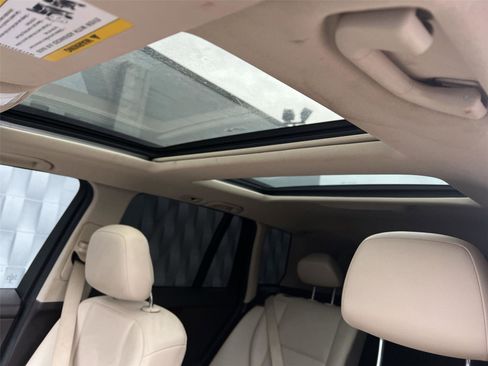 Used 2015 Mercedes-Benz GLK 350 2WD image 27