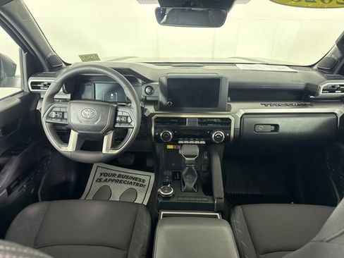 Used 2025 Toyota Tacoma SR5 image 20
