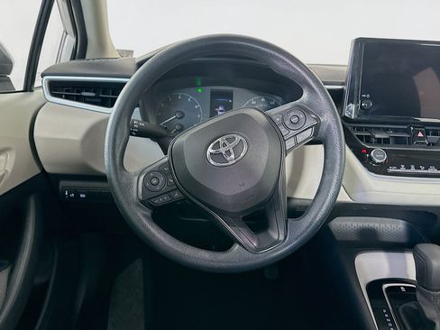 Used 2023 Toyota Corolla LE FWD image 17