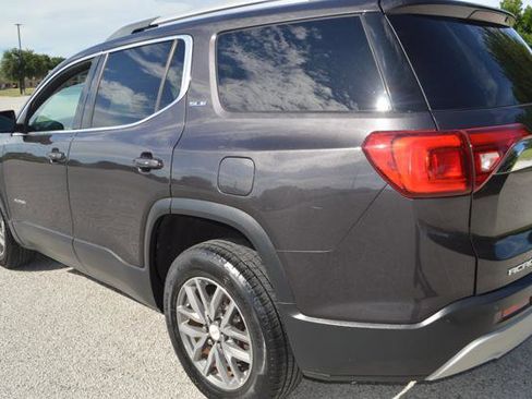 Used 2017 GMC Acadia SLE w/ Driver Alert Package I FWD image 6