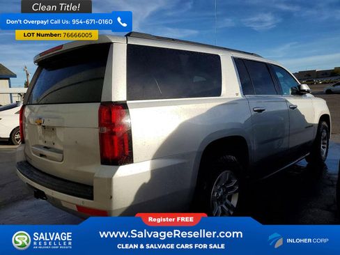 Used 2019 Chevrolet Suburban LT image 4