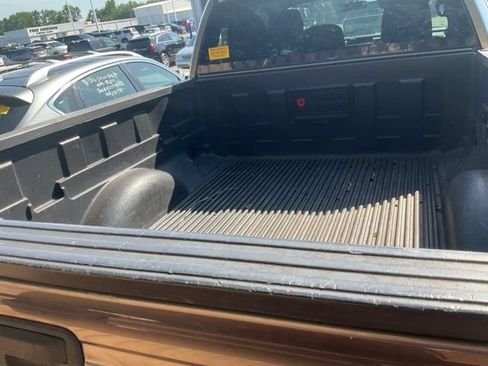 Used 2011 Ford F150 XLT w/ XLT Chrome Pkg AWD/4WD image 6