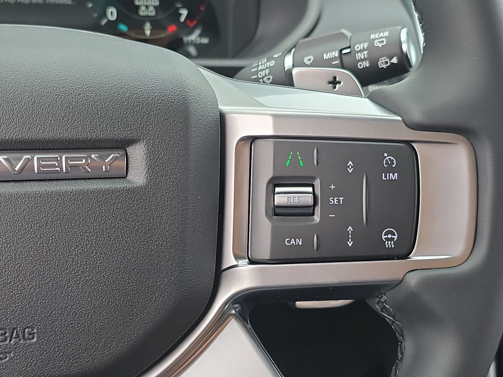 New 2026 Land Rover Discovery S AWD/4WD image 20