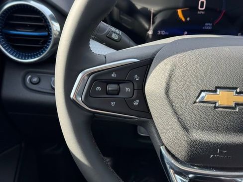 New 2026 Chevrolet Trax LT w/ Driver Confidence Package FWD image 25