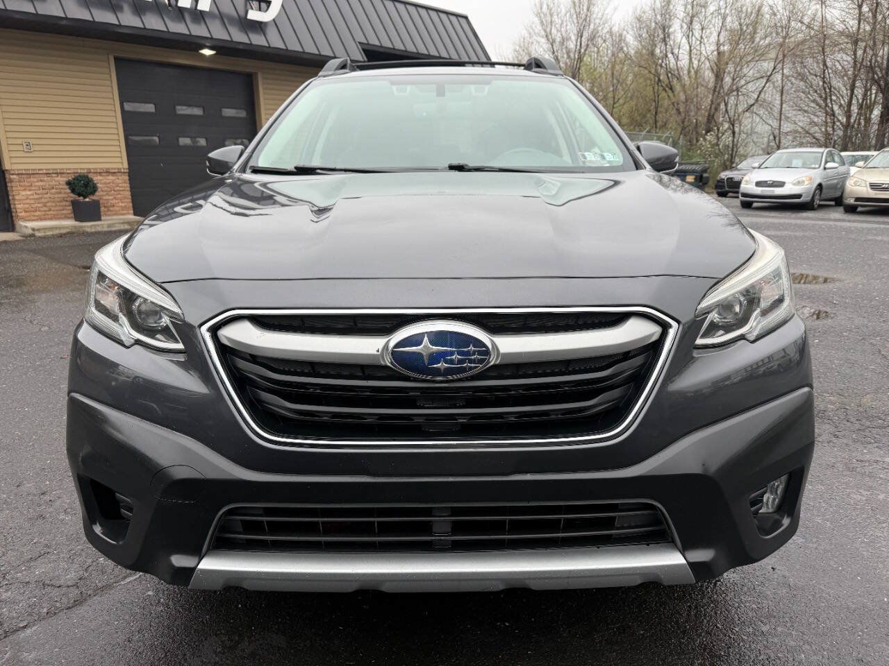 Used 2020 Subaru Outback Limited w/ Popular Package #2 AWD/4WD image 2