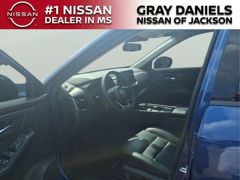 Used 2023 Nissan Rogue SL w/ SL Premium Package FWD image 24