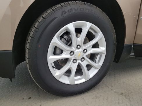 Used 2018 Chevrolet Equinox LT w/ Sun & Infotainment Package AWD/4WD image 31