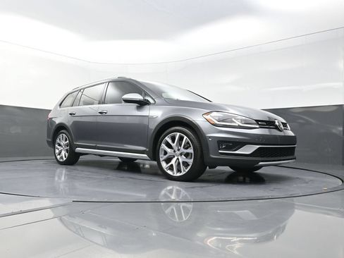 Used 2018 Volkswagen Golf Alltrack SEL AWD/4WD image 23
