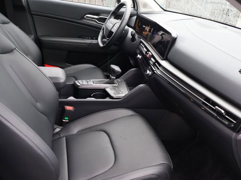 New 2026 Kia Sportage EX image 11