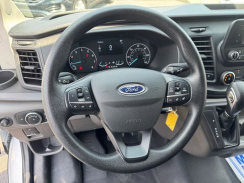 Used 2023 Ford Transit 250 Low Roof AWD w/ Exterior Upgrade Package image 8