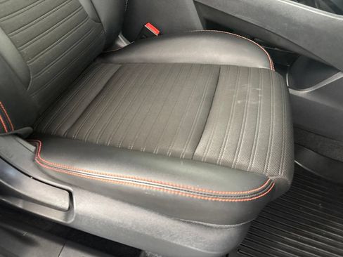 Used 2025 Nissan Rogue SV AWD/4WD image 27