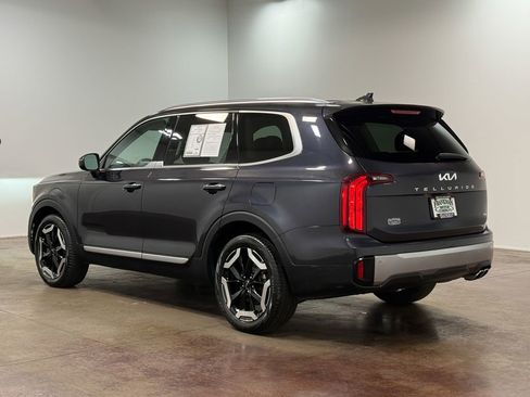 Used 2025 Kia Telluride S AWD/4WD image 5