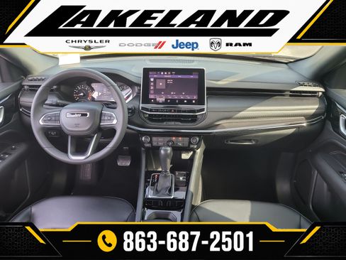 Used 2022 Jeep Compass Latitude FWD image 14