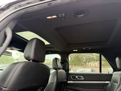 Used 2018 Ford Explorer Sport w/ Equipment Group 401A AWD/4WD image 19