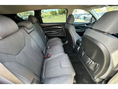 Used 2022 Hyundai Santa Fe SEL w/ Convenience Package image 18