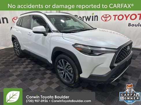 Used 2023 Toyota Corolla Cross XLE w/ Convenience Package image 1