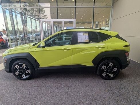 Used 2024 Hyundai Kona SEL FWD image 2