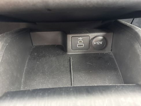 Certified 2025 Ford Escape Active image 17