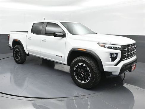 Used 2026 GMC Canyon AT4 AWD/4WD image 2