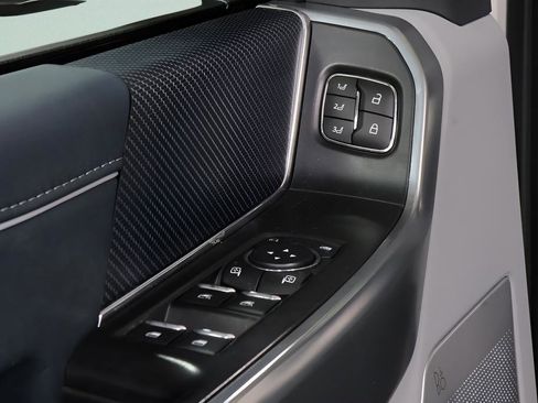 Used 2023 Ford F150 Limited image 23