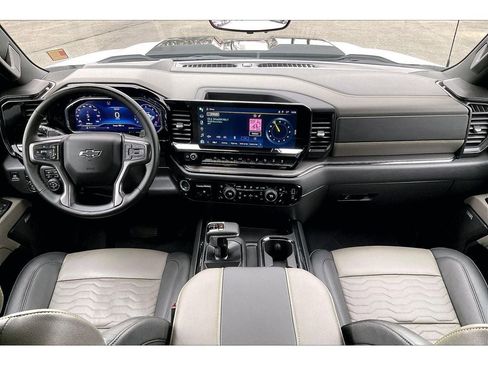 Used 2025 Chevrolet Silverado 1500 ZR2 w/ Technology Package image 17