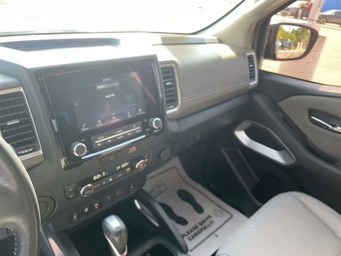 Used 2022 Nissan Frontier SV RWD image 14