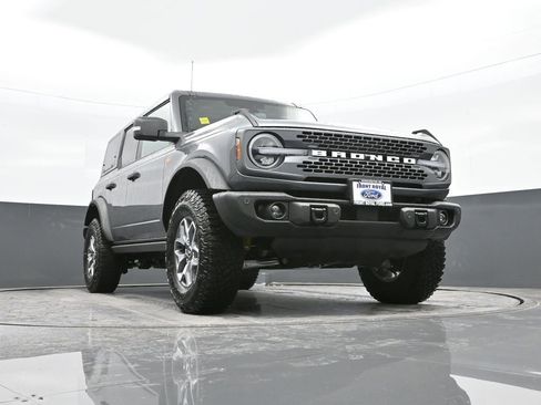 New 2025 Ford Bronco Badlands image 42