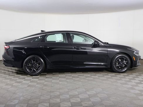 Used 2025 Kia K5 LXS image 16