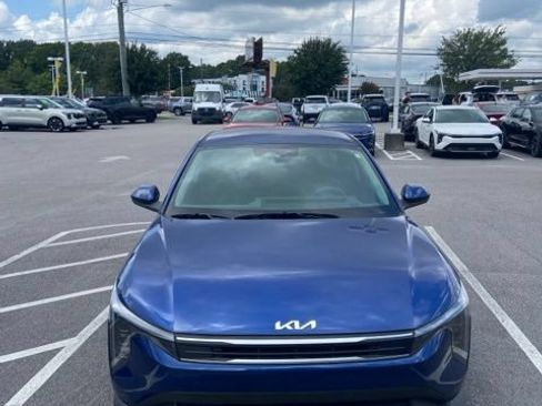 Used 2025 Kia K4 FWD image 1