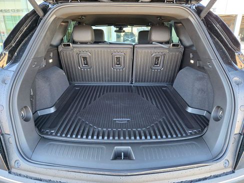 Used 2026 Cadillac XT5 Luxury w/ LPO, Floor Liner Package FWD image 29