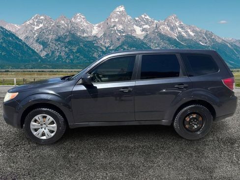 Used 2010 Subaru Forester 2.5X AWD/4WD image 8