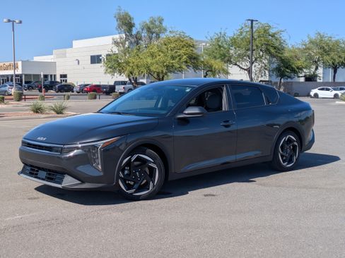 Certified 2025 Kia K4 EX FWD image 31