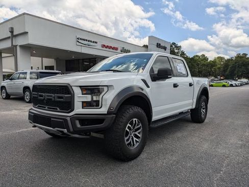 Used 2018 Ford F150 Raptor w/ Equipment Group 801A Mid AWD/4WD image 8