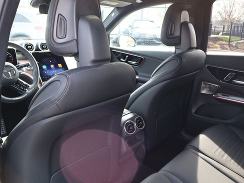 Certified 2025 Mercedes-Benz GLC 300 GLC 300W4 image 19