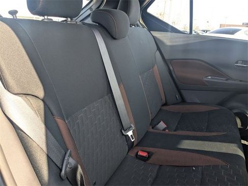 Used 2024 Nissan Kicks SR image 30