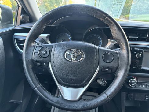 Used 2015 Toyota Corolla S image 13