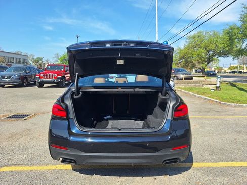 Used 2022 BMW 540i w/ M Sport Package image 28