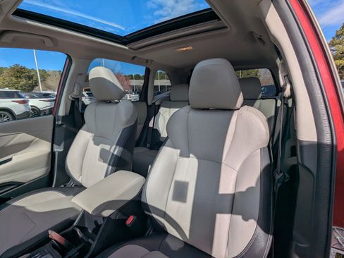 Used 2019 Subaru Forester Limited image 9