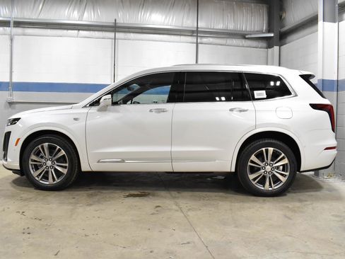New 2025 Cadillac XT6 Premium Luxury w/ Technology Package AWD/4WD image 15