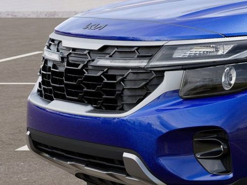 New 2025 Kia Seltos X-Line image 12