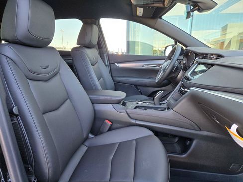 Used 2026 Cadillac XT5 Luxury w/ LPO, Floor Liner Package FWD image 27